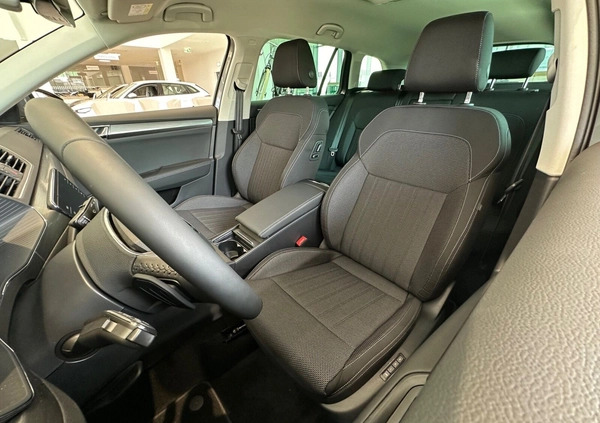 Skoda Superb cena 194840 przebieg: 4, rok produkcji 2024 z Czaplinek małe 154